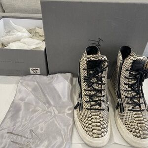 Selling as it is rarely being worn. Serious inquiries only. pristine condition.